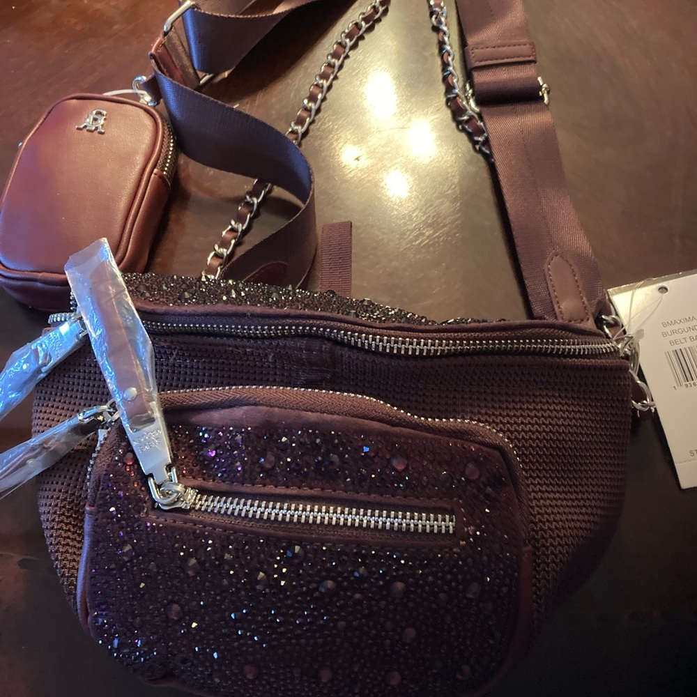 NWT, Steve Madden Maxima crossbody, Burgundy w/bling, & 2 zip compartments,